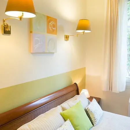 Le Logis Du Mas 塞特港