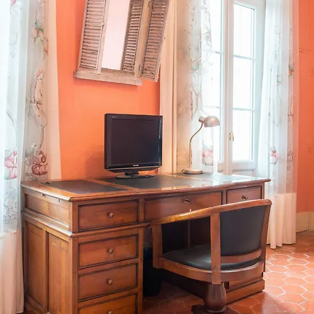 Le Logis Du Mas Bed & Breakfast