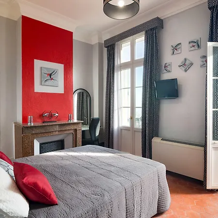 Le Logis Du Mas Bed & Breakfast 3*