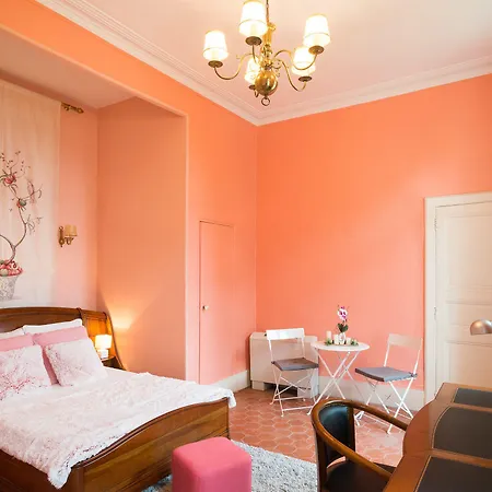 ベッド・アンド・ブレックファスト Le Logis Du Mas セット