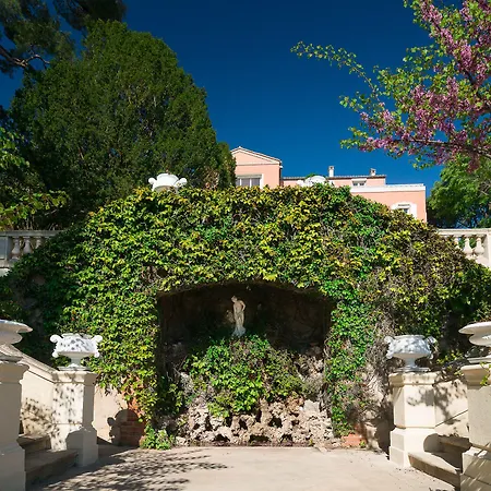 Oda ve Kahvaltı Le Logis Du Mas