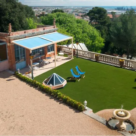 Oda ve Kahvaltı Le Logis Du Mas