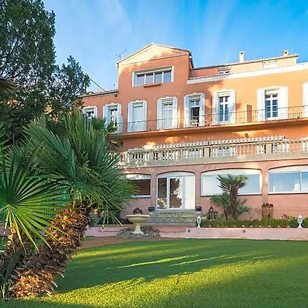 Le Logis Du Mas Alojamento de Acomodação e Pequeno-almoço