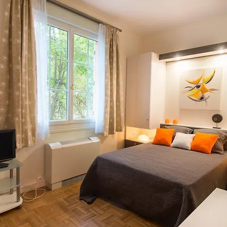 Le Logis Du Mas Bed & Breakfast
